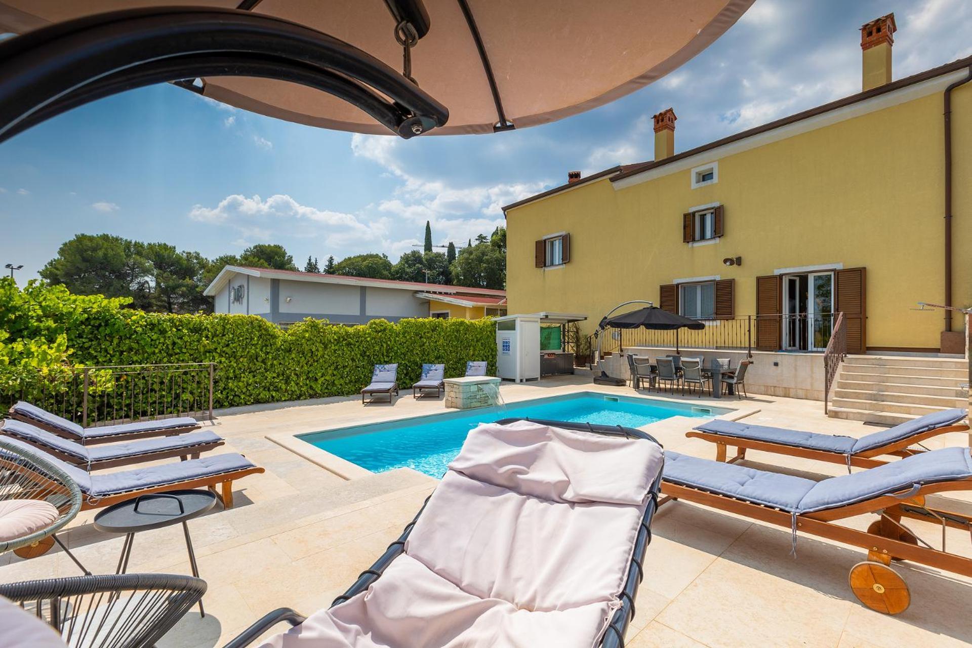 Villa Alberta Ровинско село Екстериор снимка