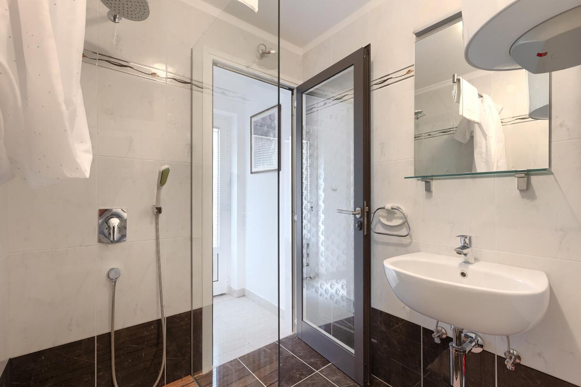 Villa Alberta Ровинско село Екстериор снимка